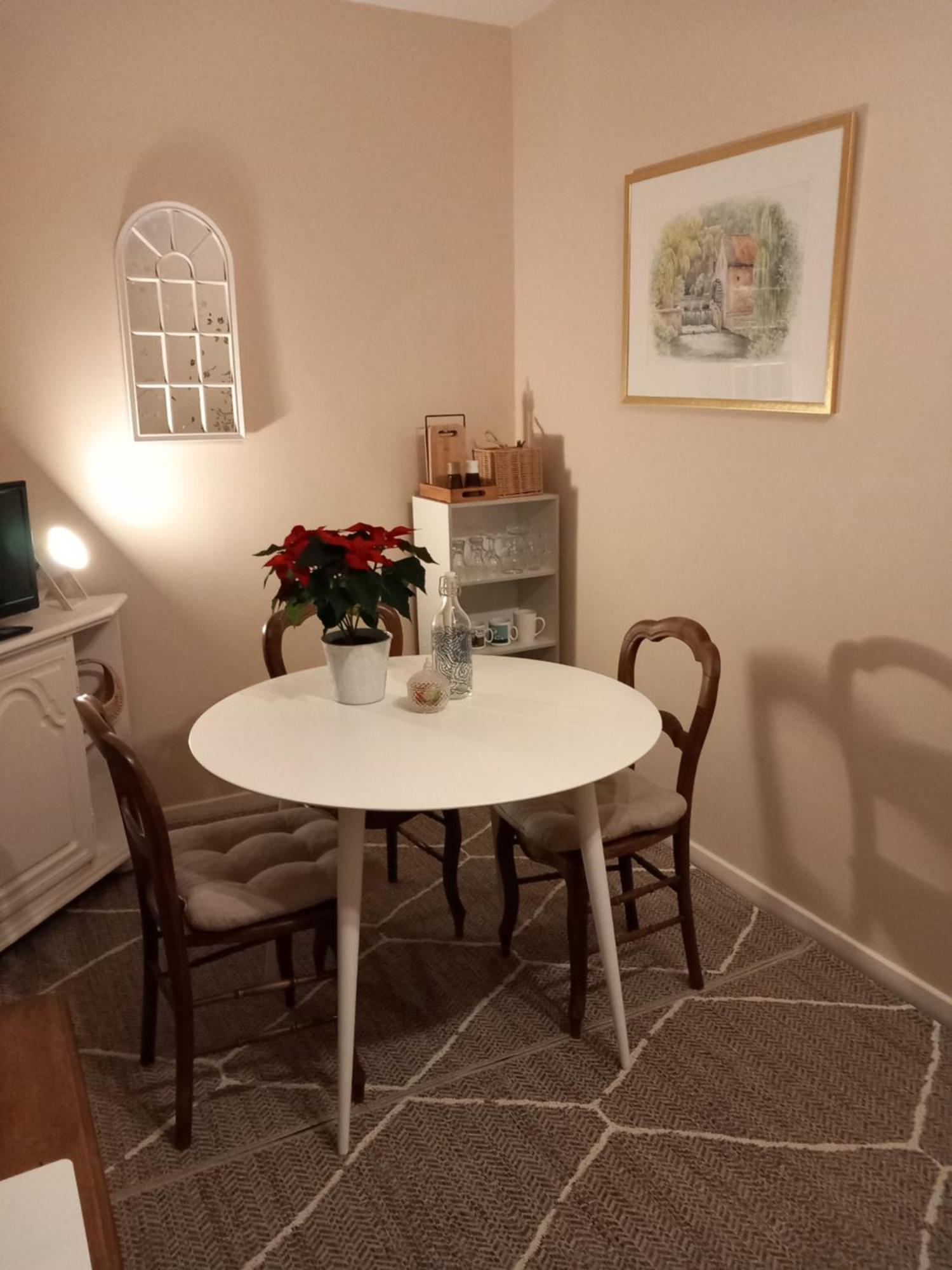 Bed and Breakfast Au Petit Nid Froissart Chimay Esterno foto